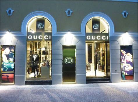 negozio gucci napoli|negozi gucci usati.